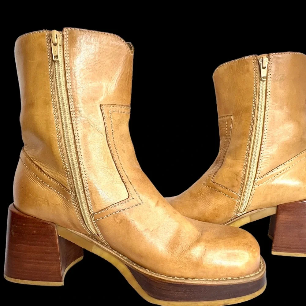 Awesome SKECHERS Vintage Boots Genuine Leather Platform Chunky Heel Above Ankle
